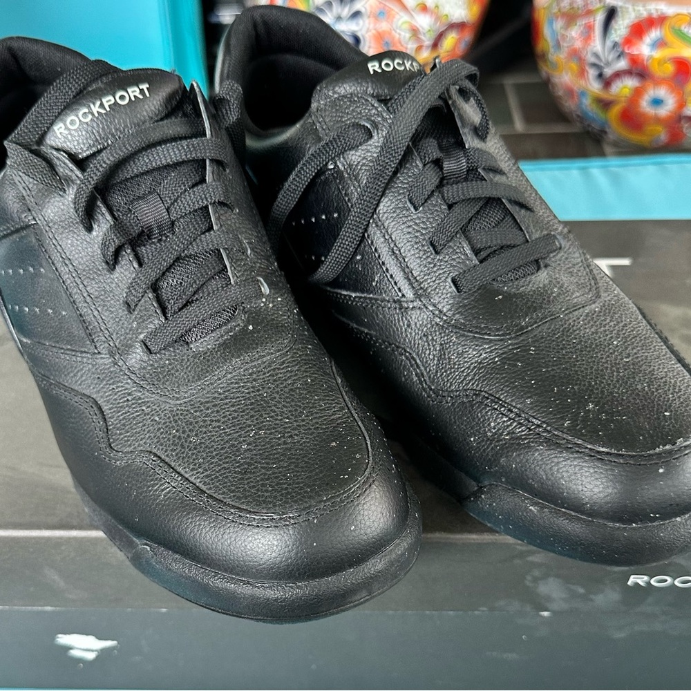Rockport Black Leather Sneakers Classic Low-Top Design
